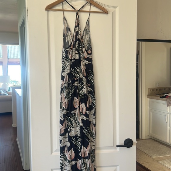 ON THE ROAD One piece jumpsuit with cool pattern - really flattering and comfy - Picture 3 of 4